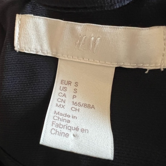 H&M FLOUNCE SLEEVED COAT - SMALL - Picture 7 of 8